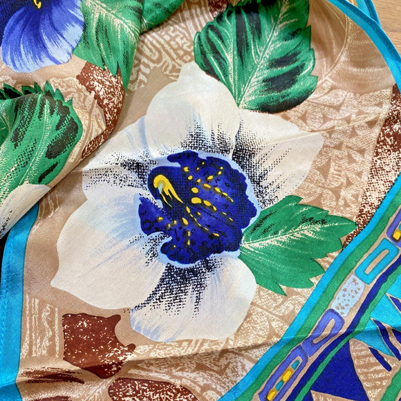 Vintage Oscar De La Renta Silk Scarf Pointy Ends Necktie Jungle Flowers Blue Tan - Picture 5 of 10